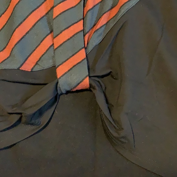 Brand new sweater - Picture 4 of 4